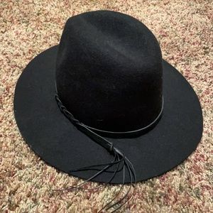 Black Wool hat